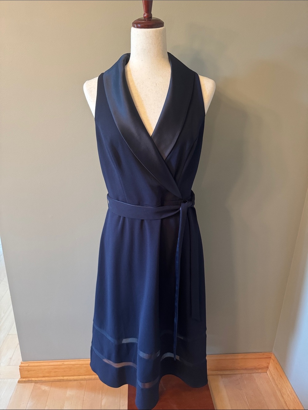 Adrianna Papell Stretch Knit Crepe MIDI Tuxedo Dress W/Inserts In Midnight Sz 6 - Picture 12 of 13